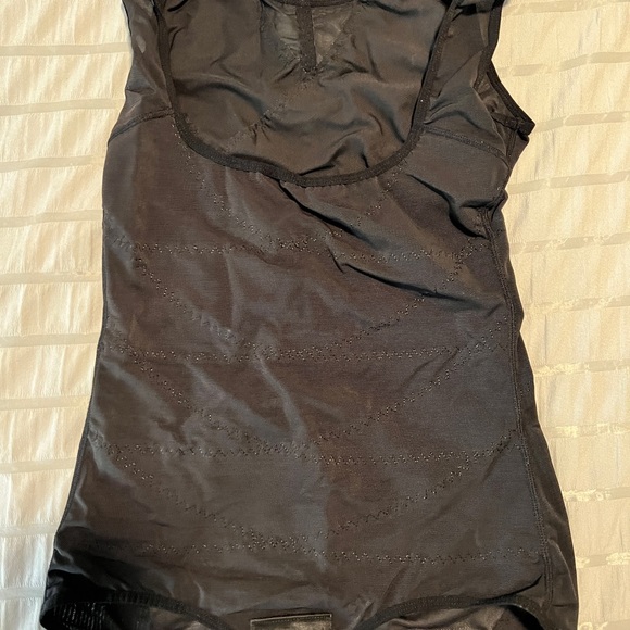 Faja - Picture 2 of 7